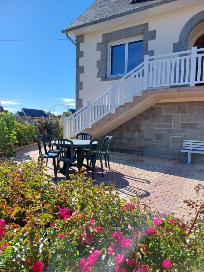TY ANN maison avec jardin clos de mur, à proximité des commerces et à 3km des plages Penvénan Extérieur photo